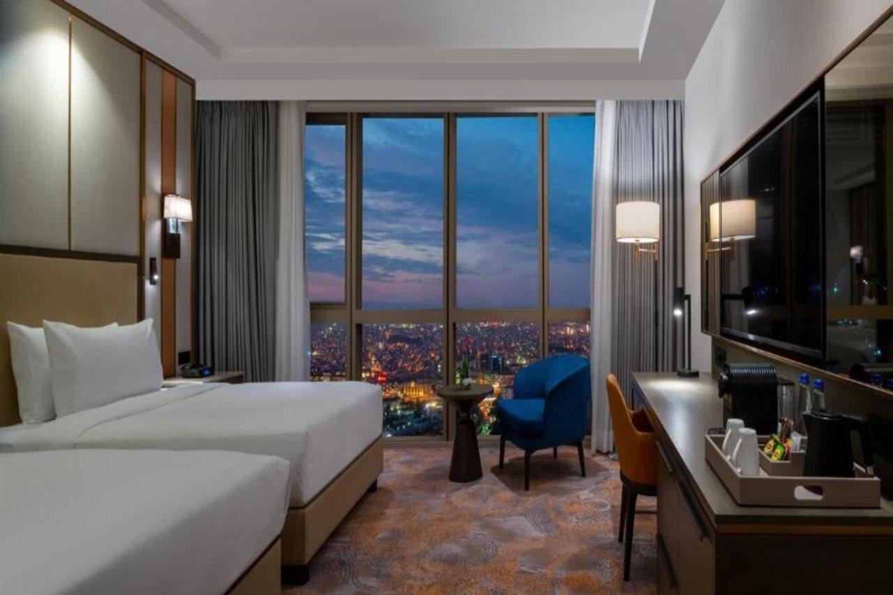 Hilton Mall Of Istanbul Exterior foto Deluxe Room