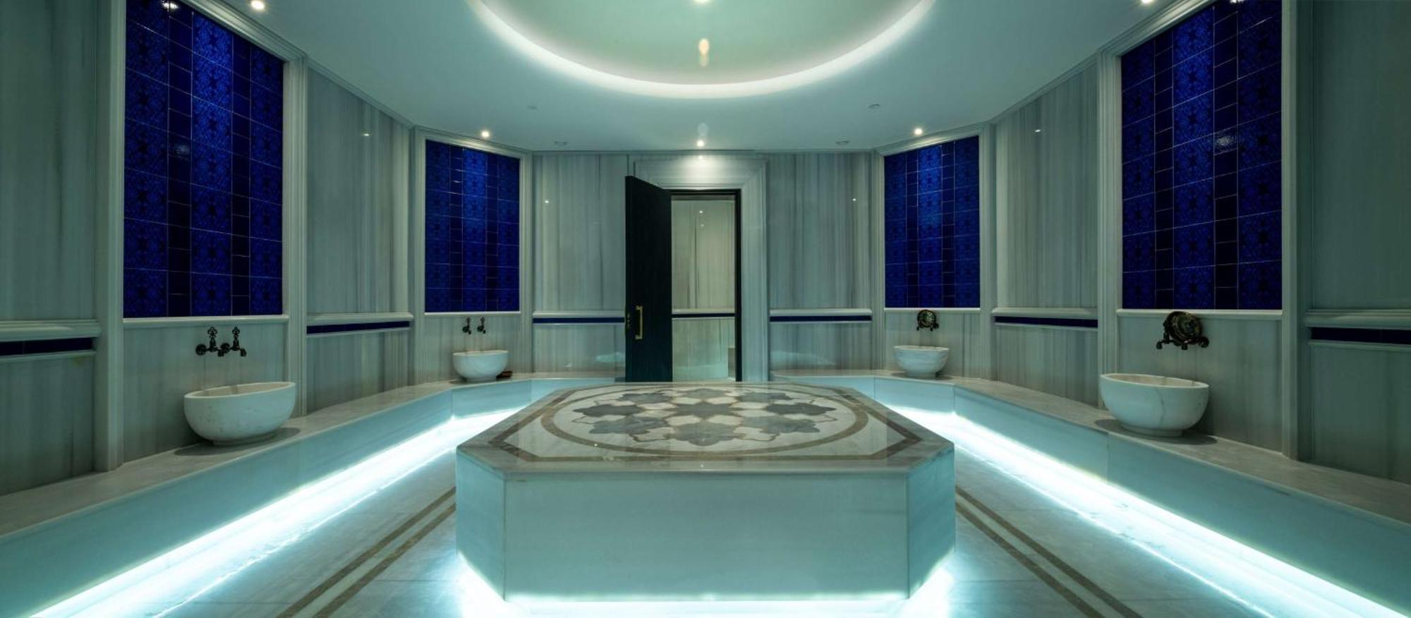 Hilton Mall Of Istanbul Exterior foto Turkish bath